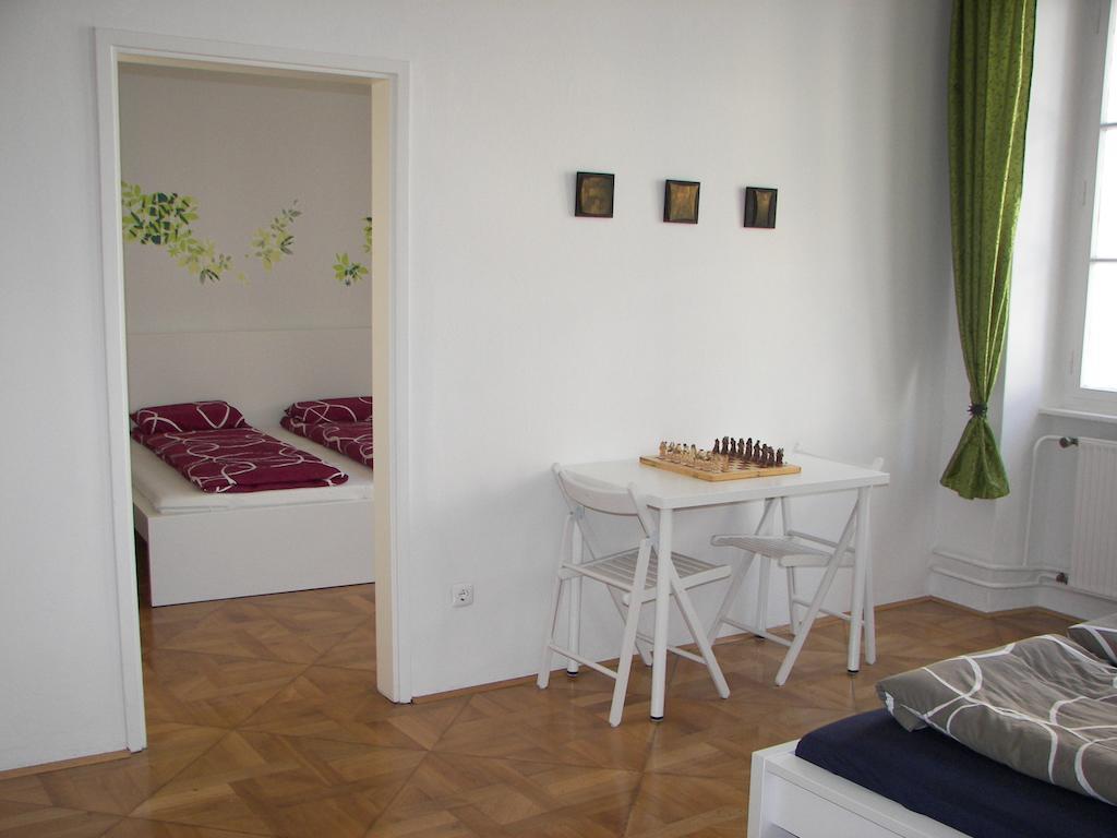 Apartment Eve Rooms Ljubljana Cameră foto
